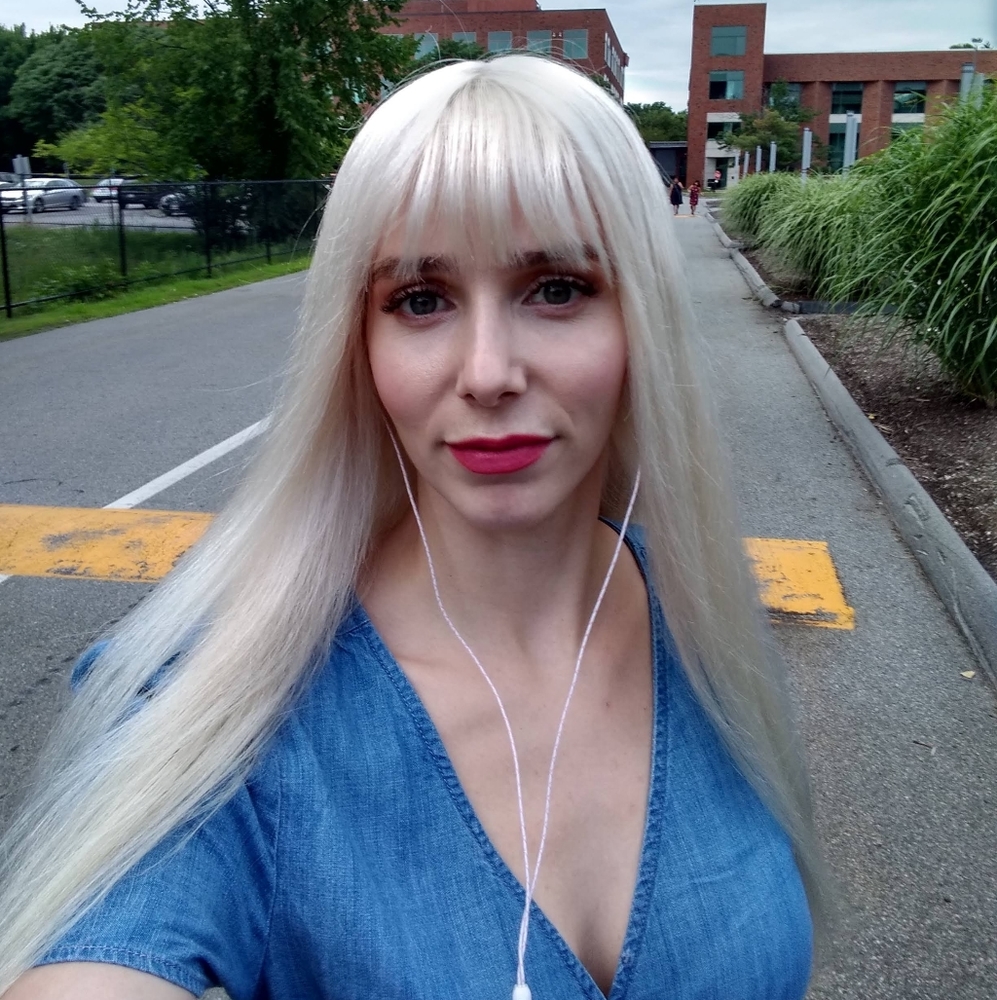 Freedom Couture Iced wig (size medium)